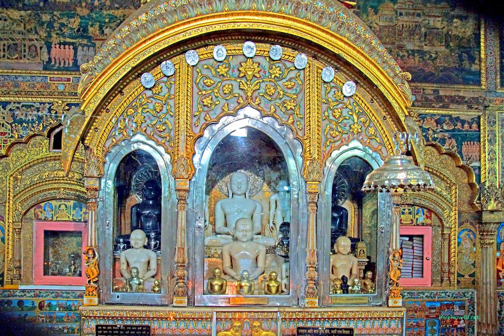 JainTemplesInd's tweet photo. #ShriDigambarJainLalMandir #Delhi
This temple is the oldest and best-known Jain temple in India
https://t.co/SVho0qt1u6
#ExploreMoreWithUs https://t.co/ruseD3LPkO