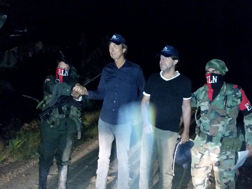 En zona rural del Catatumbo acaban de ser entregados por parte del ELN a una Comisión de la <a href="/DefensoriaCol/">Defensoría del Pueblo</a> los dos periodistas holandeses.