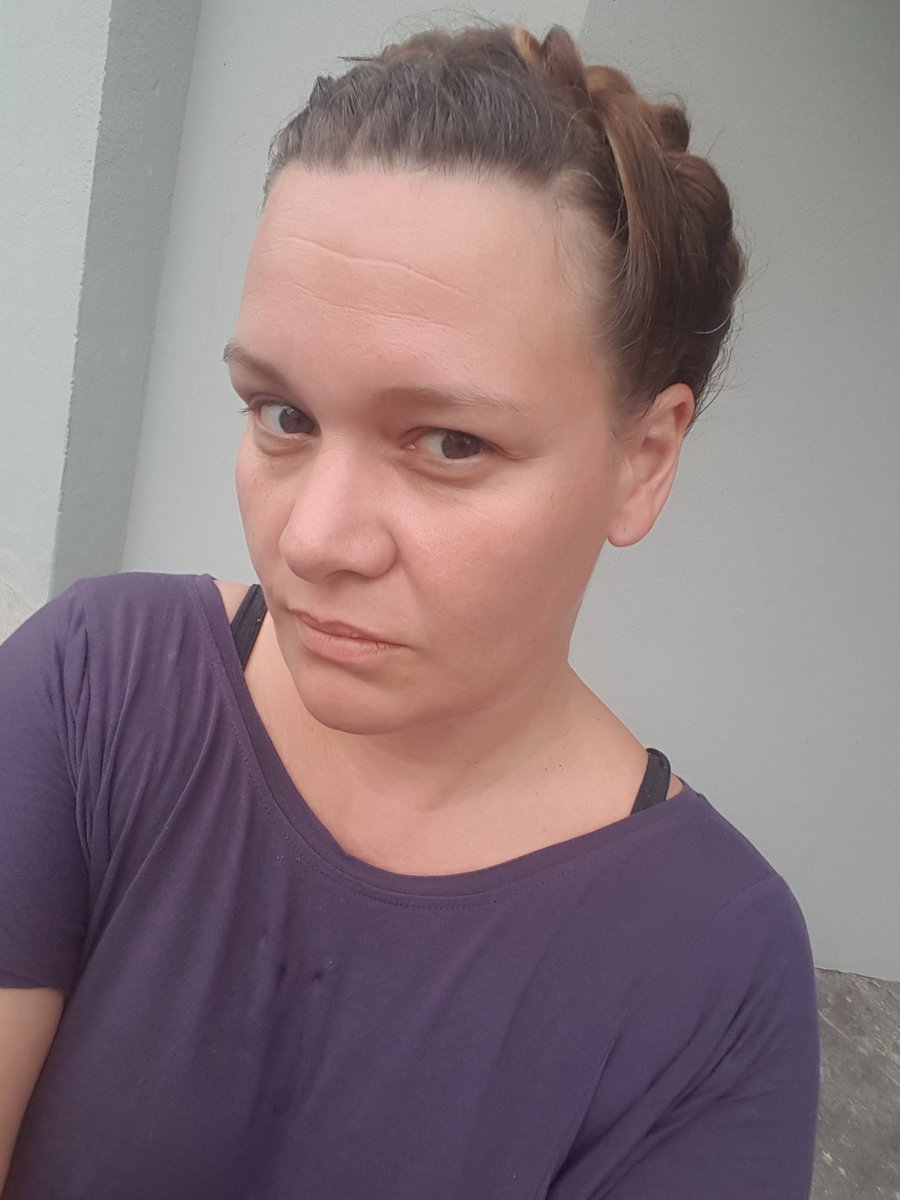 naehdrescherin's tweet photo. Nachher
#langertisch https://t.co/TlUFW2VvpM