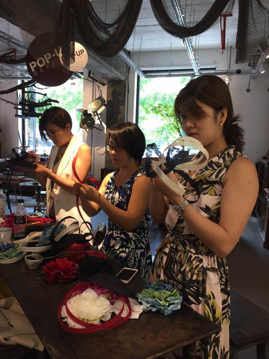 NLinChina's tweet photo. #hatworkshop for #DutchDays2017 by @EKMillinery. Want to have a #fashionable and #unique look? Do as the #Dutch do and create it yourself! https://t.co/AYReCgkypM