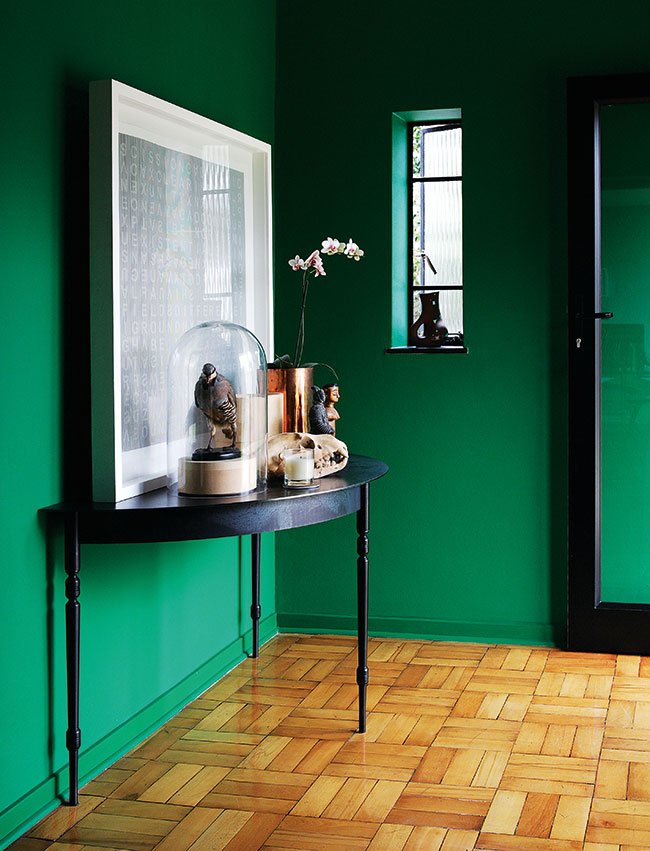 PlasconSA's tweet image. Take inspiration from nature and refresh your home this winter with a splash of green. bit.ly/2sKLkuL #Plascon #ColourInspiration