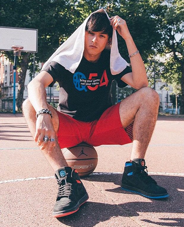 The Jordan 1 "Quai 54" drops July 8th featuring mismatched red and royal accents >=>http://bit.ly/2gs7Ti8