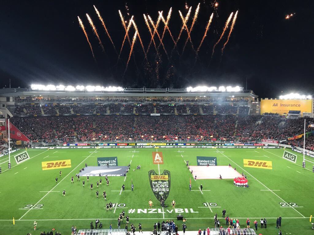 The teams make their way out to Eden Park, all set for the anthems. #NZLvBIL #NZLions2017