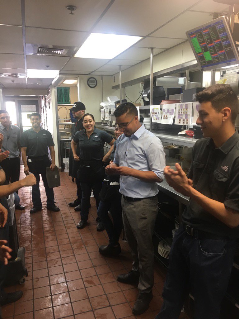 McCaffrey419's tweet photo. MA Gabe giving out some recognition during his pre shift meeting. Awesome! 
#bestteam #chilisph #chilislove https://t.co/GASF4MogxR