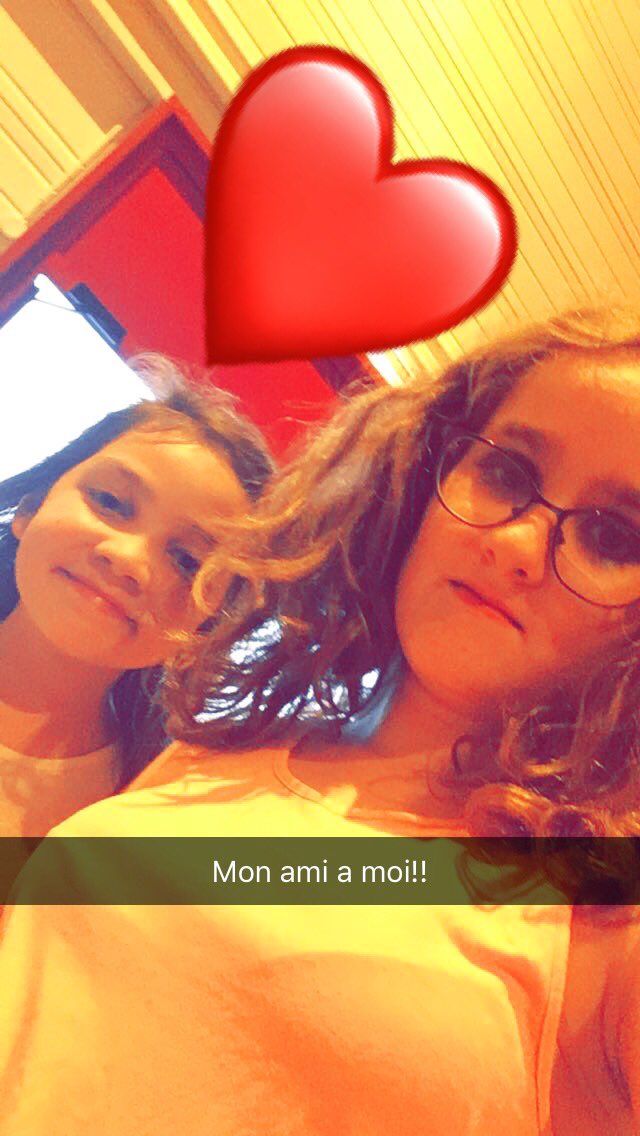 ❤️❤️❤️❤️❤️❤️elle est belle??? La fille