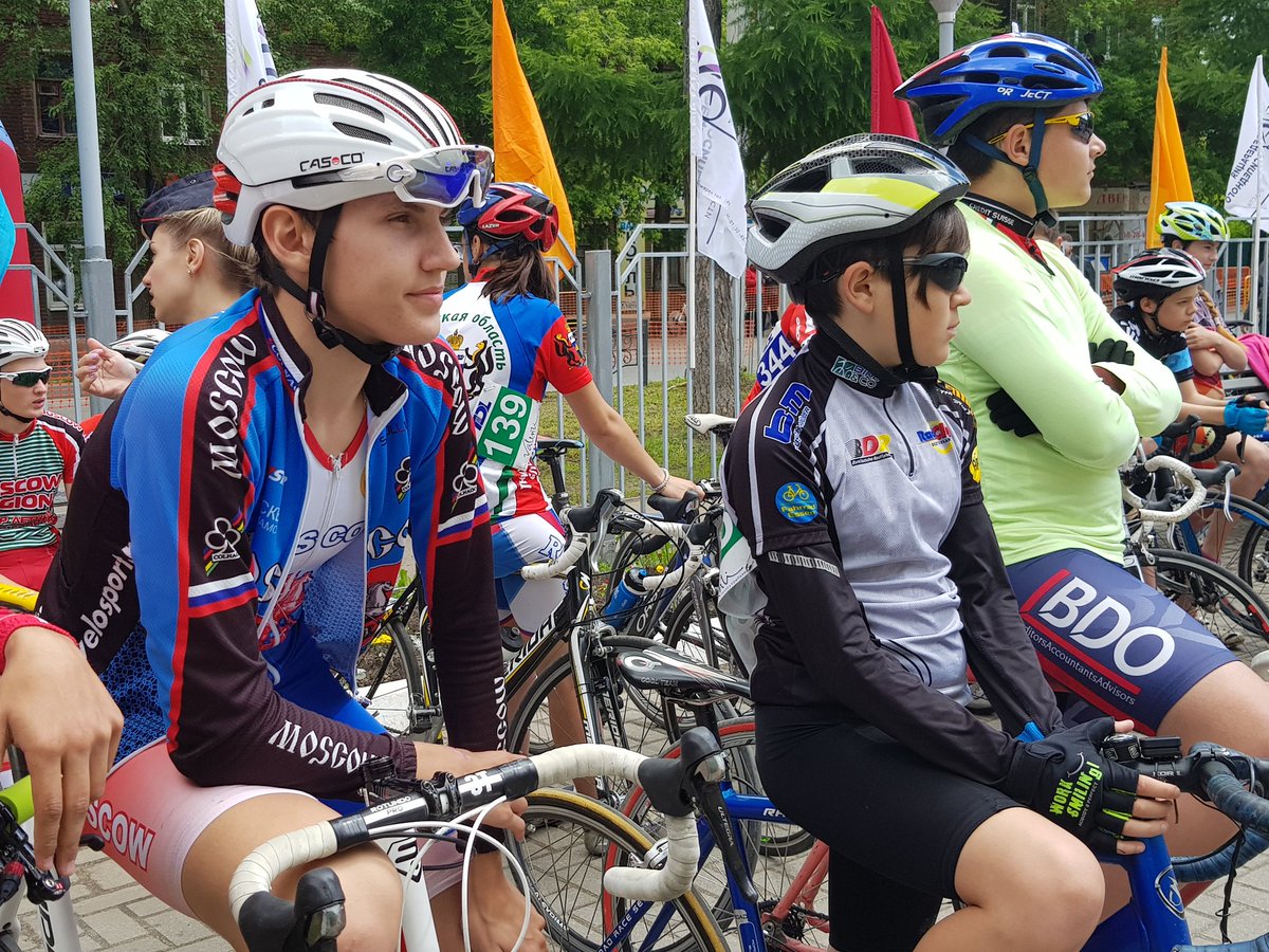 Ивановская молодежная велогонка - 2017. В основной программе и спецзаездах участвуют спортсмены и любители велоспорта от 5 до 60 лет