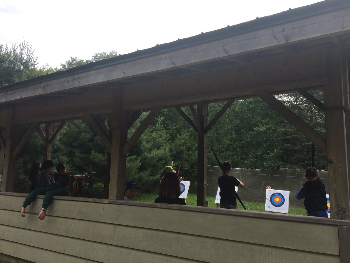 R Creasor tweet media