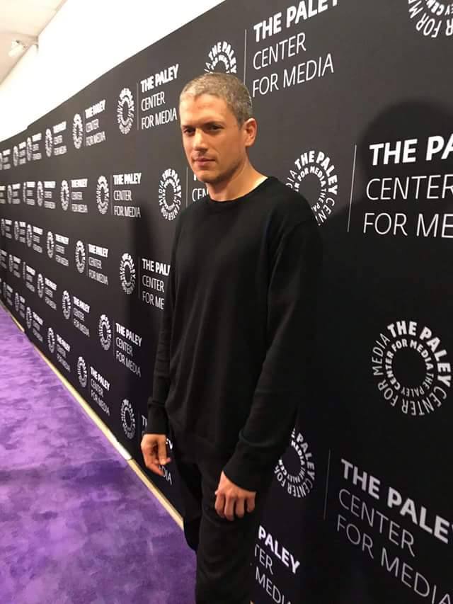 Jarl_Eddy's tweet photo. On ne les a jamais vu au même endroit au même moment. Je dis ça, je dis rien.
#Eminem #WentworthMiller #PrisonBreak https://t.co/GLvWRLEiwC