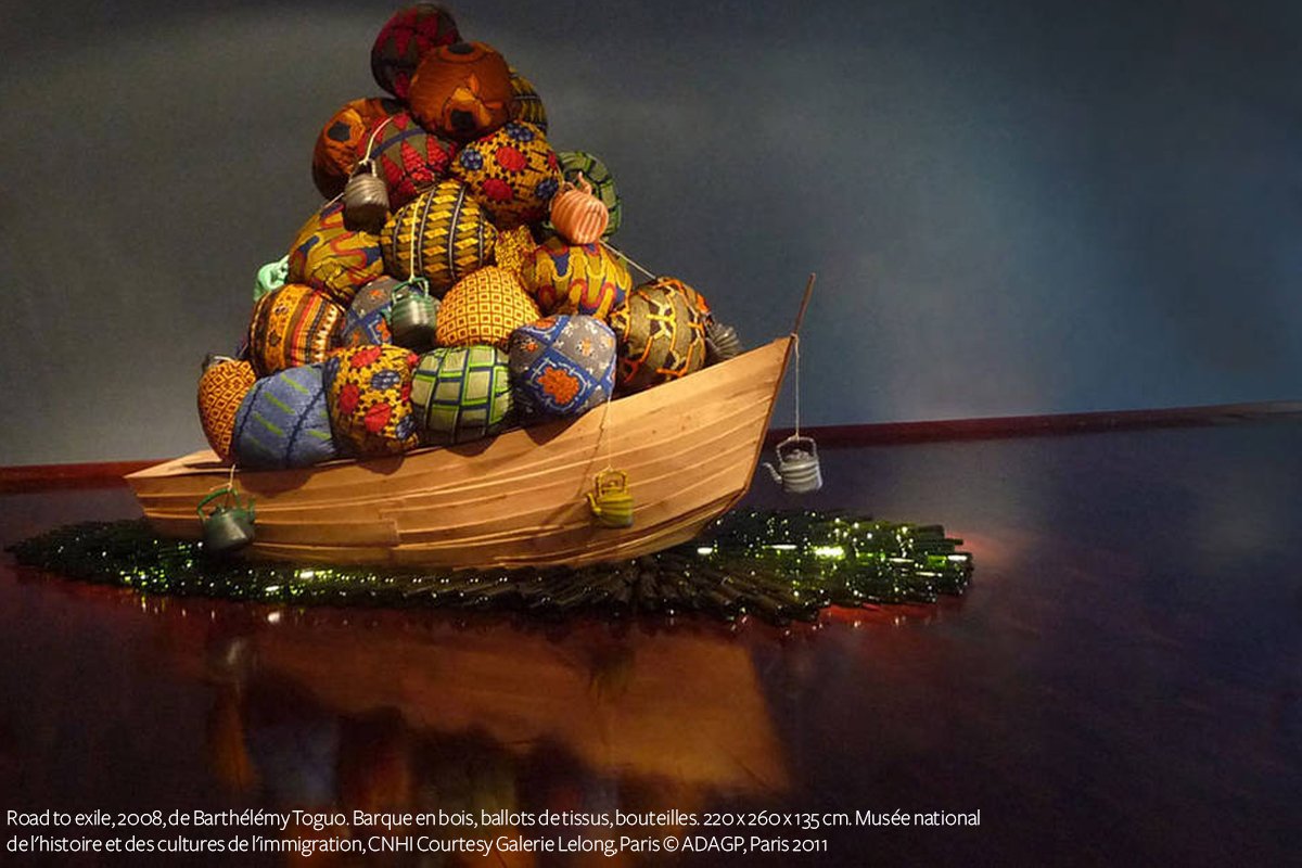 Palaisptedoree's tweet photo. #RoadtoExile Barthélémy Toguo revisite la notion de #Voyage à travers cette barque de l’exode #MuseumWeek #TravelsMW https://t.co/GZx74G6PNo https://t.co/opBc7JWhOZ