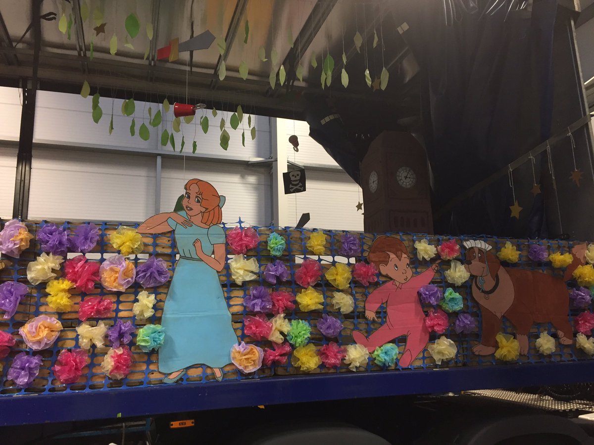 DykeheadPC's tweet photo. More photos of our float @DykeheadPrimary https://t.co/PHuJXY7AG0