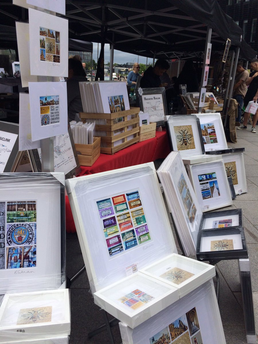 JSWillisArtist's tweet photo. Sat & Sunday @makers_market
#makersmarket
#bensedmanphotography
#manchesterart
#workersbee #music https://t.co/9k8vMPvthD
