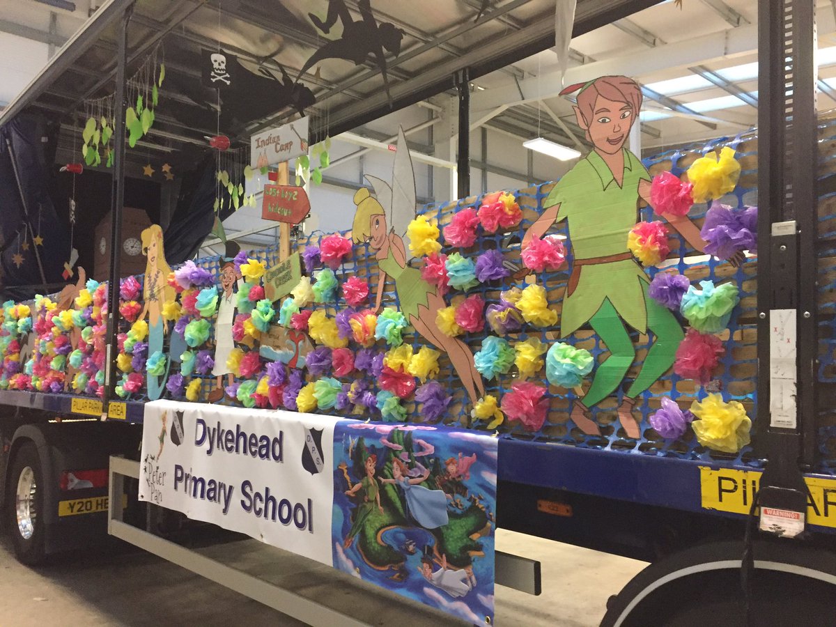 DykeheadPC's tweet photo. A few photos of our school's float #parentalinvolvement @DykeheadPrimary https://t.co/7XZzvzi7TC