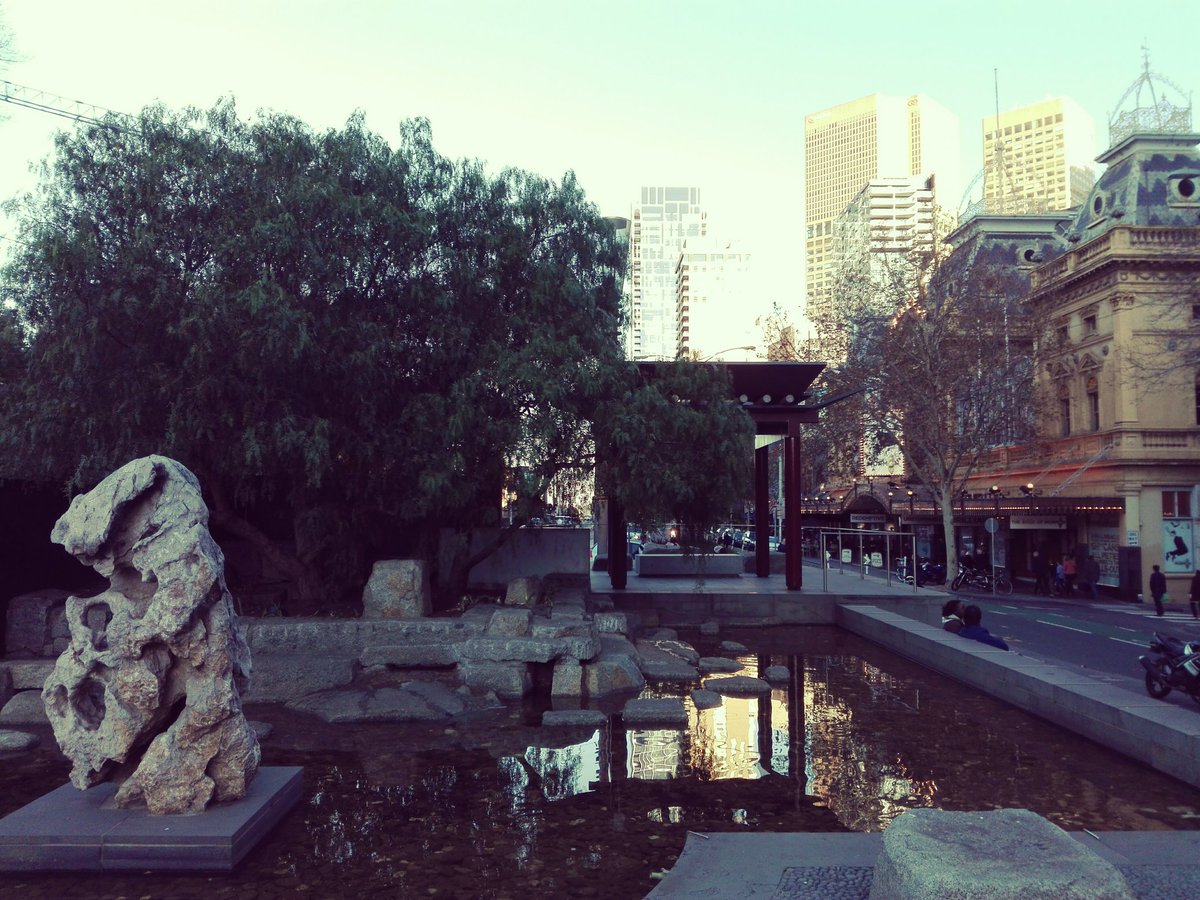 GasparProuve's tweet photo. A place to rest ...

#city #relaxation #photography #art #Melbourne #Australia #nature #asian #temple #holiday #travel #culture #peace #love https://t.co/ELonIDADYw