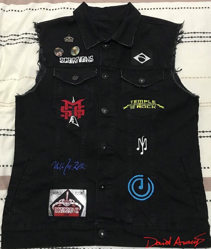 Ready to rock! ✌️🤘 <a href="/scorpions/">Scorpions</a> <a href="/UliJonRoth1/">Uli Jon Roth</a> <a href="/rudolfschenker/">Rudolf Schenker</a> <a href="/mjguitars/">MJ Guitars</a> <a href="/RarebellHerman/">Herman Rarebell</a> #Scorpions #ScorpionsLive