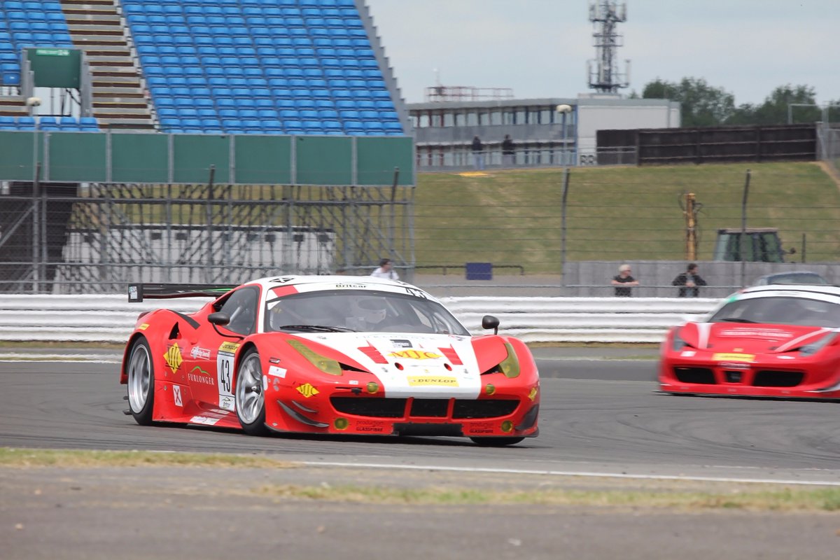 infinitography's tweet photo. Britcar Endurance @BritcarNews Race 1 winner @SilverstoneUK https://t.co/9UJrmp8fqC