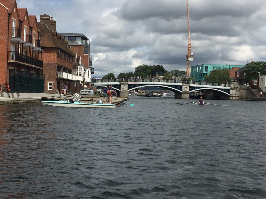 EtonRowing's tweet photo. The last few crews leave Rafts for @QueensEyot. #InternalRowing https://t.co/qJk9qavwDw