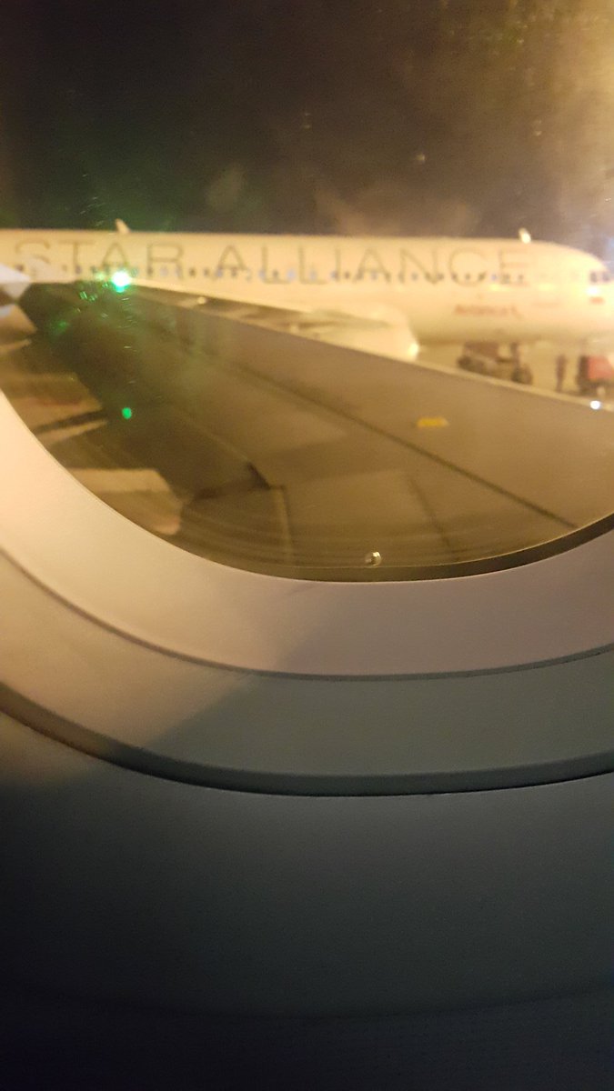 lowdicroix's tweet photo. En todos mis viajes siempre me acompaña @staralliance #yoViajoPorColombia 🛫🛫🛫 https://t.co/qdsahbLRj8