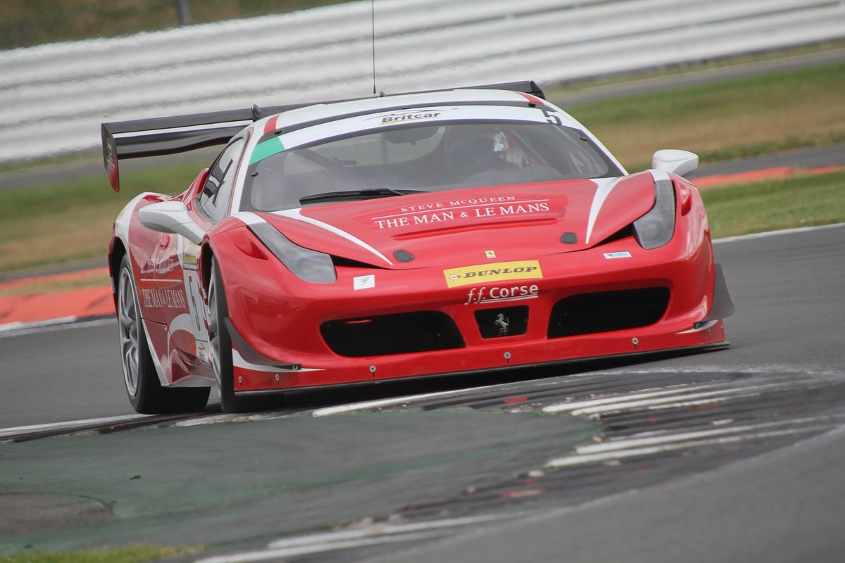 infinitography's tweet photo. Britcar Endurance @BritcarNews Race 1 2nd place @SilverstoneUK https://t.co/gr1ZFuFybT