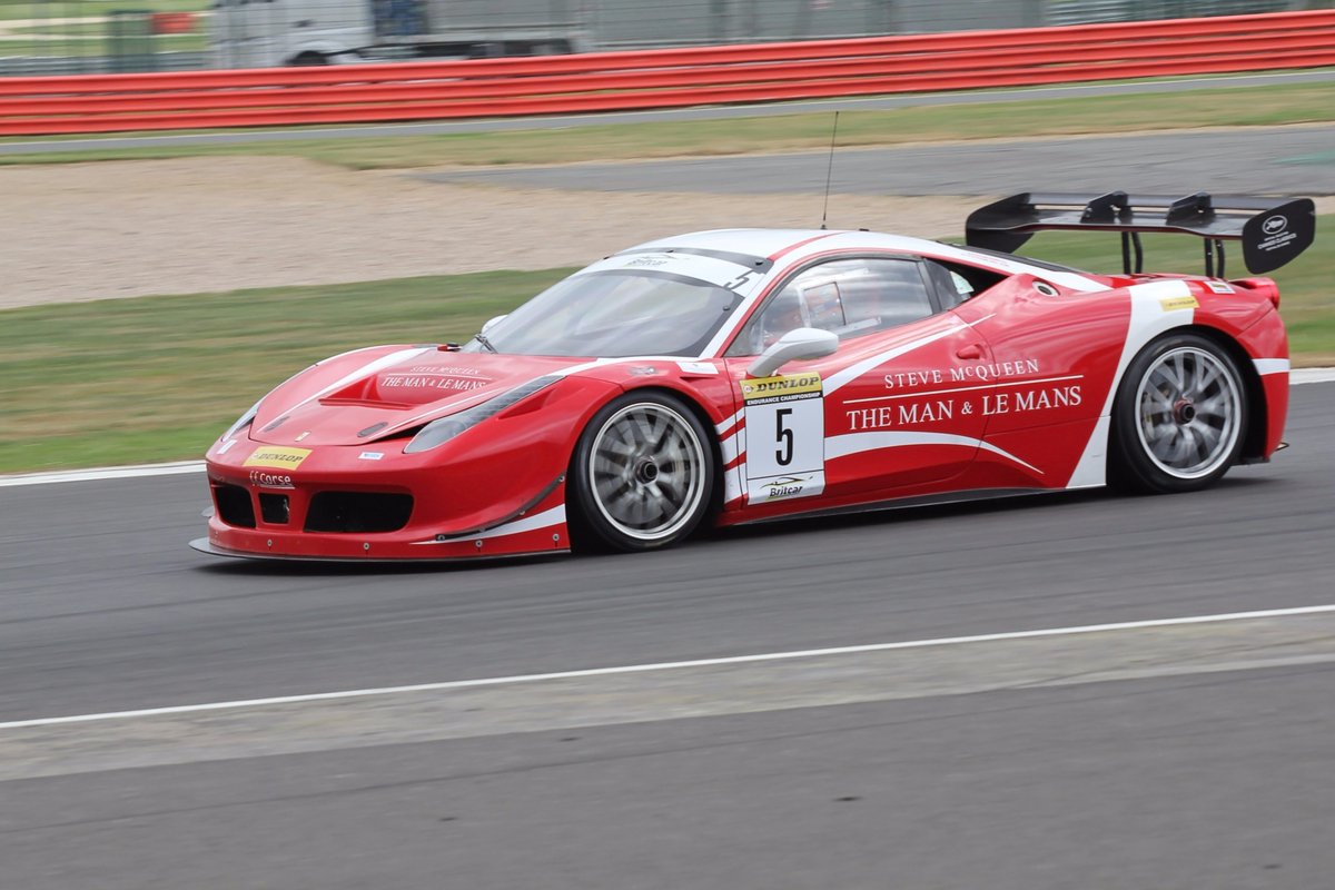 infinitography's tweet photo. Britcar Endurance @BritcarNews Race 1 2nd place @SilverstoneUK https://t.co/gr1ZFuFybT