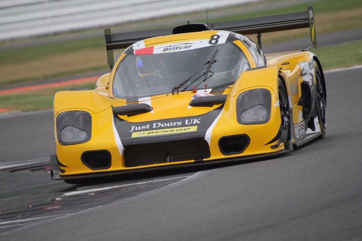 infinitography's tweet photo. Britcar Endurance @BritcarNews Race 4th place @SilverstoneUK @macgracing  @jonnymacgregor https://t.co/hLzJfZdx5S