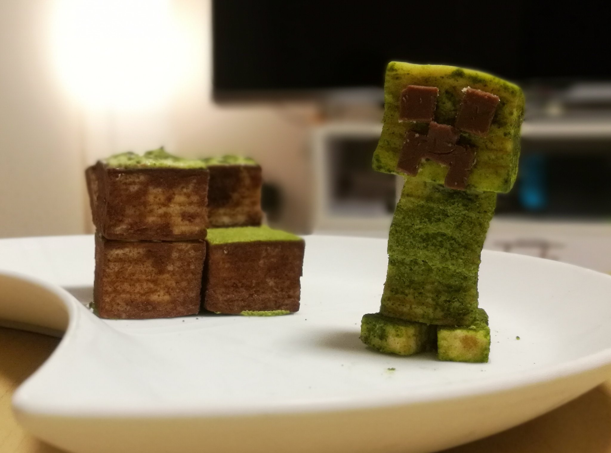 ねここねこ 502okupan クリーパーが近くに マインクラフト クリーパー マイクラケーキ T Co Zej98c2rjd Twitter