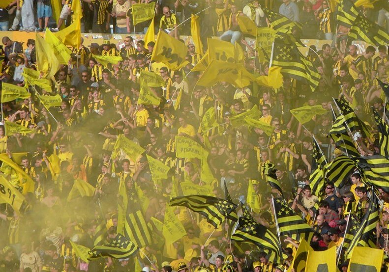 _MundoCarbonero's tweet photo. *ES HOY PEÑAROL💛♥💪👊 "!!! https://t.co/oy25DJ9CWd
