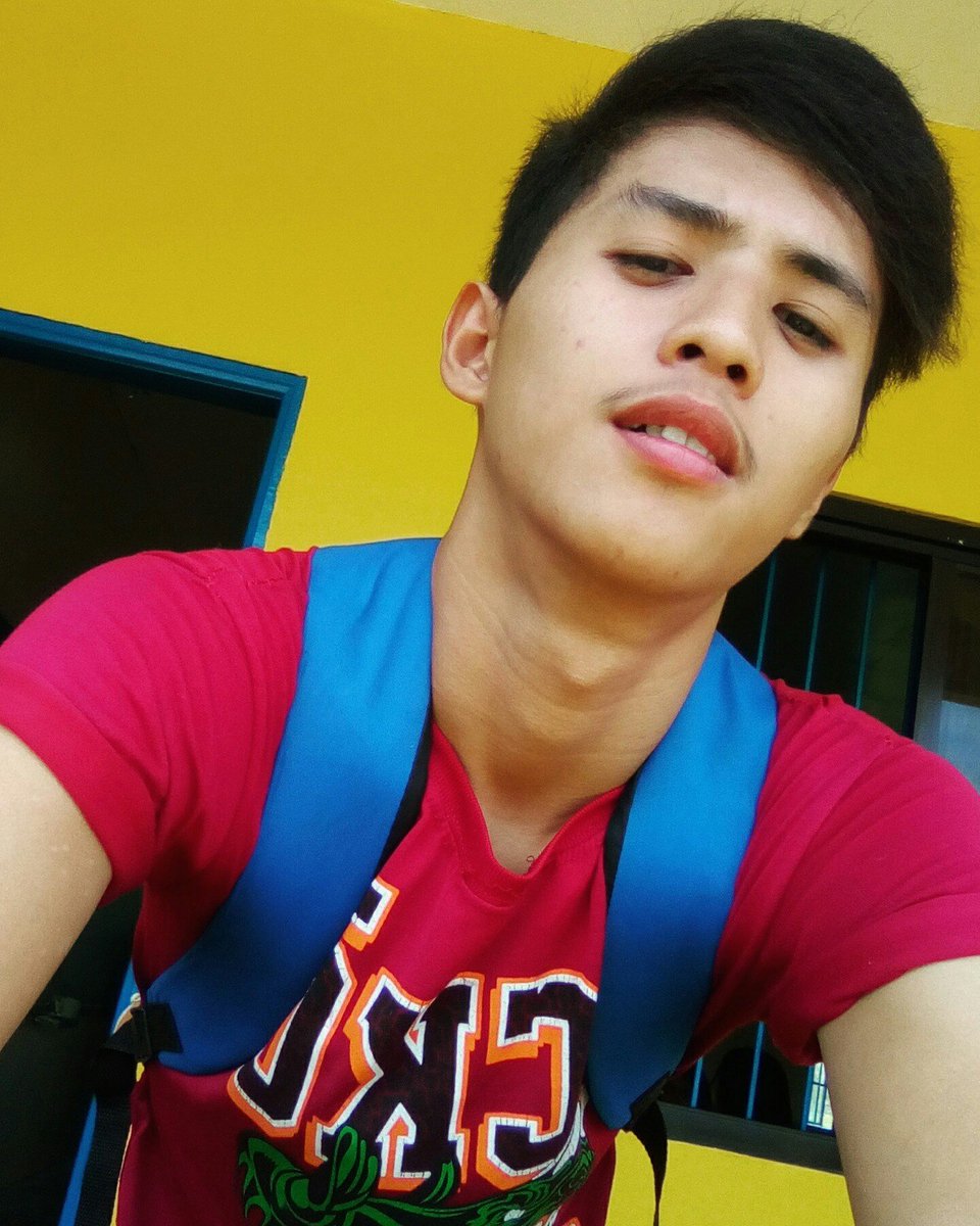 JosephAzarcon14's tweet photo. Adam Apple ✌ https://t.co/MnKmuGjJAA