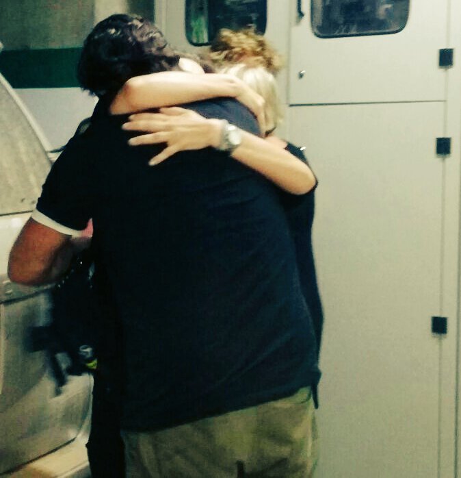 A esta hora acompañamos comisión holandesa junto con los periodistas Derk Johannes Bolt y Eugenio Ernest Marie Follender.