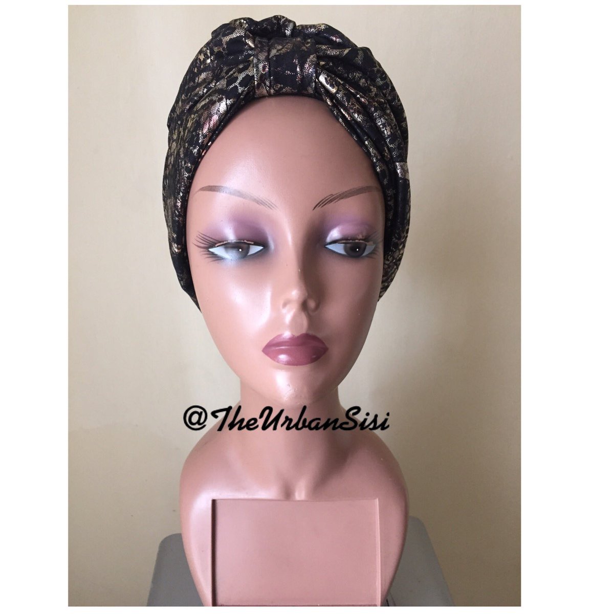 TheUrbanSisi's tweet photo. Say hello to the 'NON CONFORMIST' Turban Caps
PRICE- 4500
#TheUrbanSisi #Turbans #Turbanstyles #Junecollection https://t.co/TzupTnmuUn