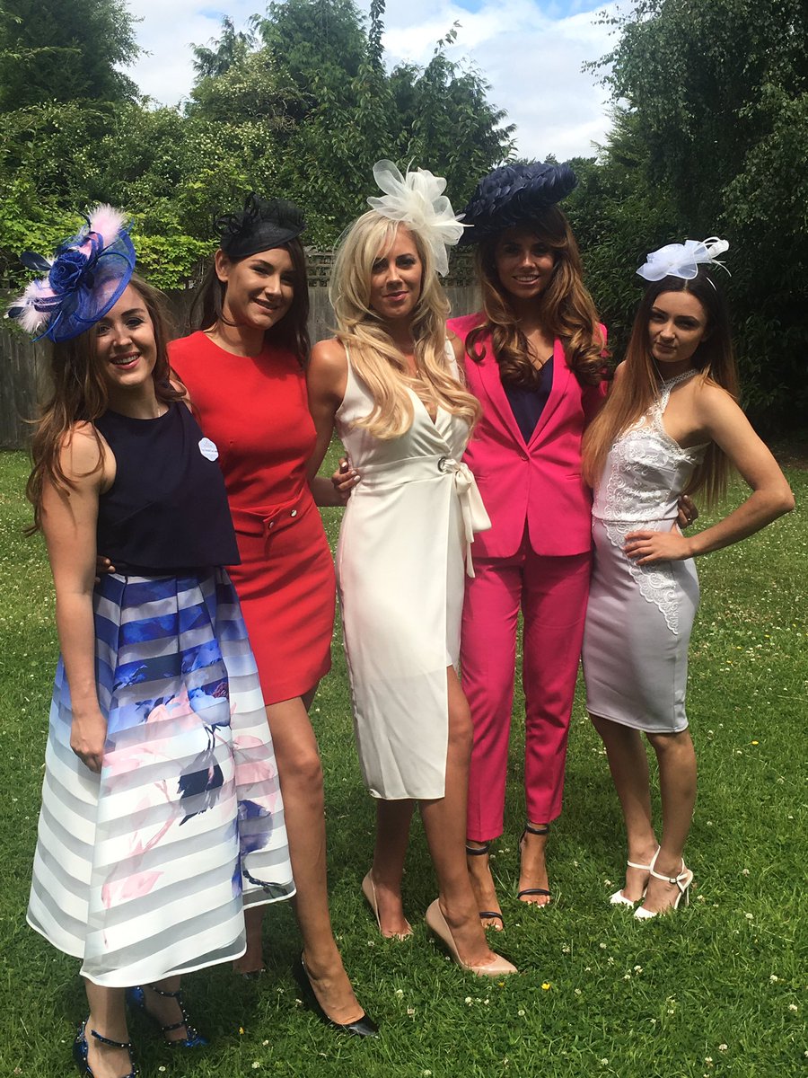 Jadey_F's tweet photo. Ascot Races 🐎🥂✨ https://t.co/bGbNHaC2RE