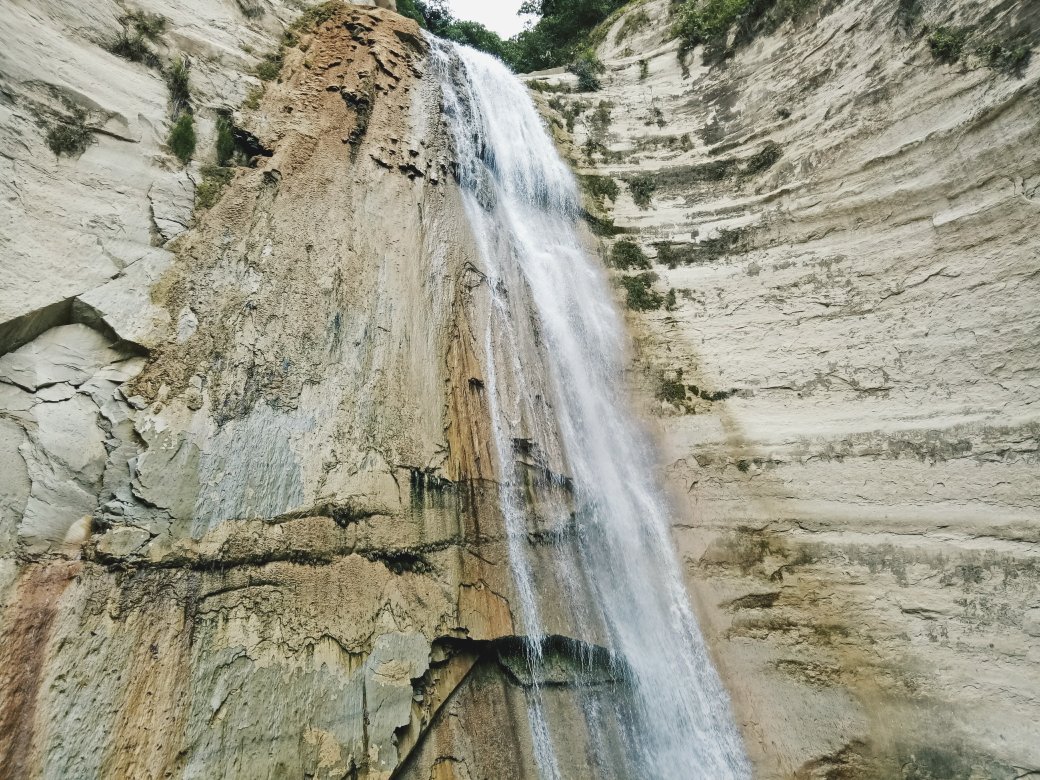 KimMaat's tweet photo. Dau Waterfalls Suba Samboan, Cebu 💧💕
#fallshunting #spectacularview #ubec #waterfallsmadness #travelph https://t.co/xFWLtHnpOn