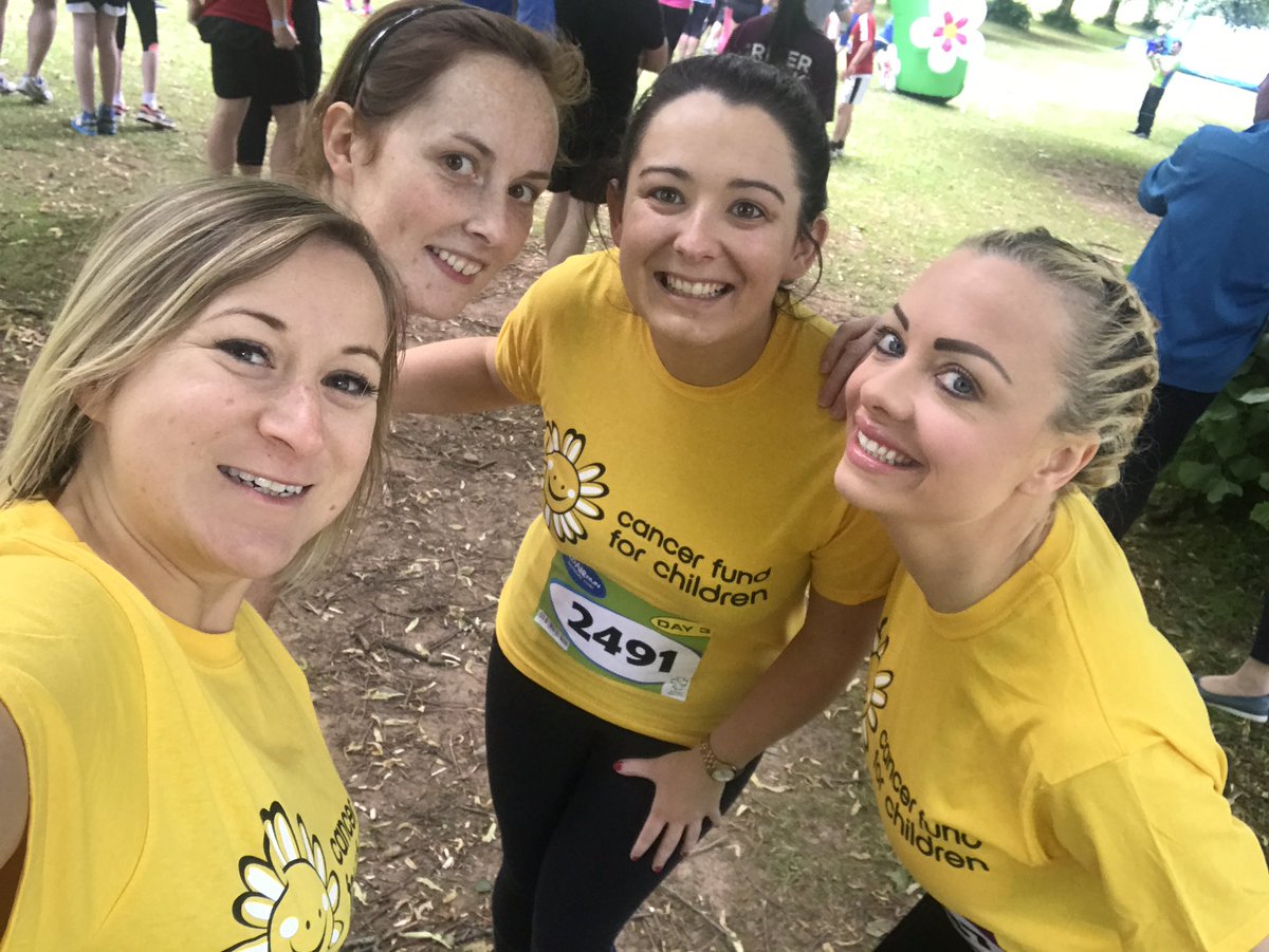 HendersonFoods's tweet photo. Our team all set for @wildairrun for @NICancerFund! #fundraising https://t.co/8ZnQpwZYfd