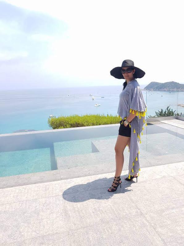 Summer looks with the lovely Maanayata Dutt in the French Riviera
#seemakhan #shopseemakhan #ootd #summerstyles #bandra190 #shopnow