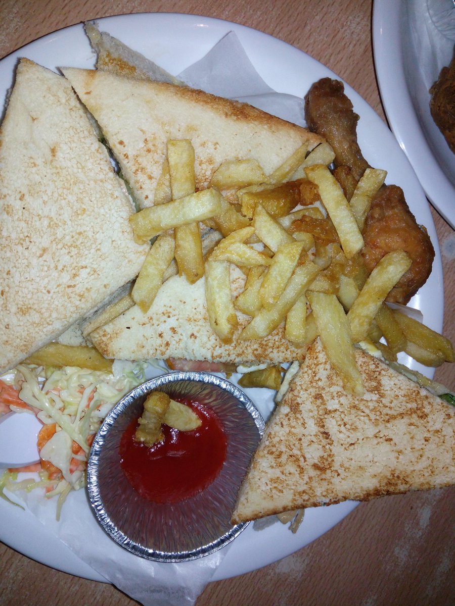 AfshanYounus's tweet image. #sandwiches in #Sehri
#randomplan
#ShareYourMeal