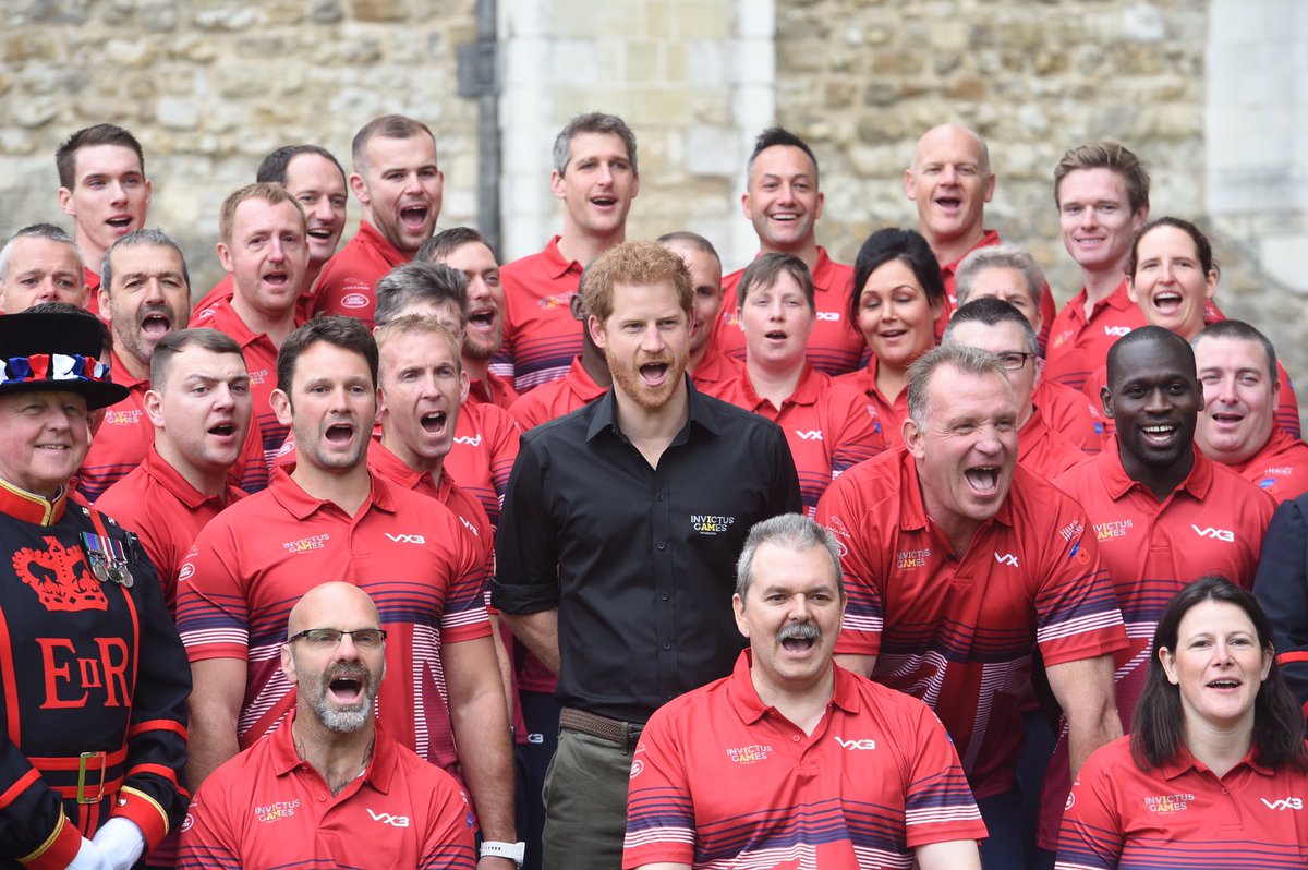 KensingtonRoyal's tweet photo. We are celebrating the men and women who have served their country on #ArmedForcesDay - thank you for everything you do. 📷PA https://t.co/8kQ7Rso30j
