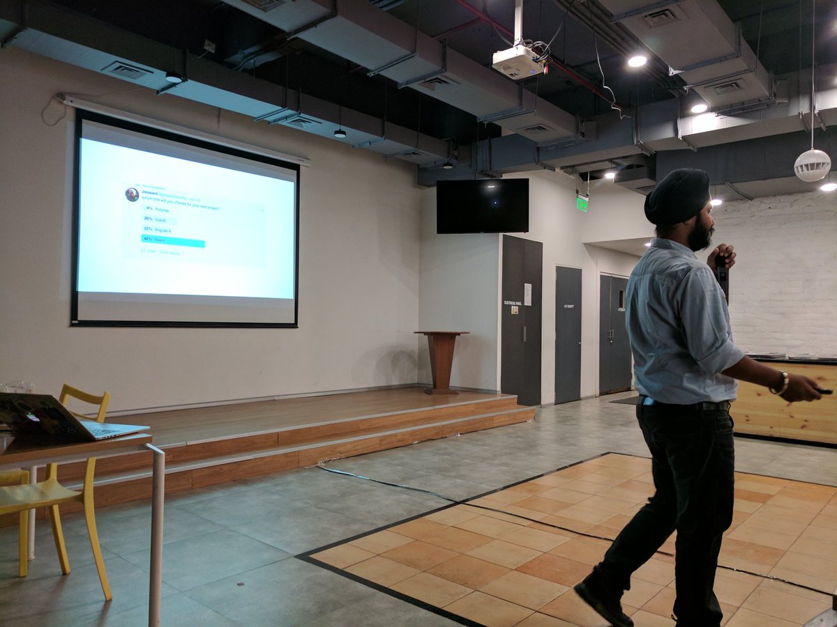 jslovers_del's tweet photo. Is this is the right way of selecting which framework to use? #ngcamp by @jaswant sandhu https://t.co/ocLS1xptn3