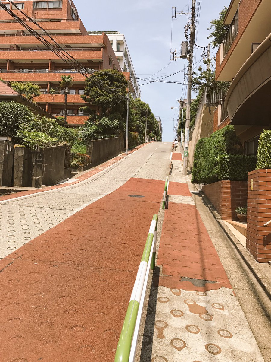 はみ Al Twitter 冴えない彼女の育てかた を見て ずっと行きたかったあの加藤恵の代名詞とも言えるあの 坂 を見てきました ๑ ᴗ ๑ 冴えない彼女の育てかた 冴えカノ のぞき坂 T Co Sx94ynlpff Twitter