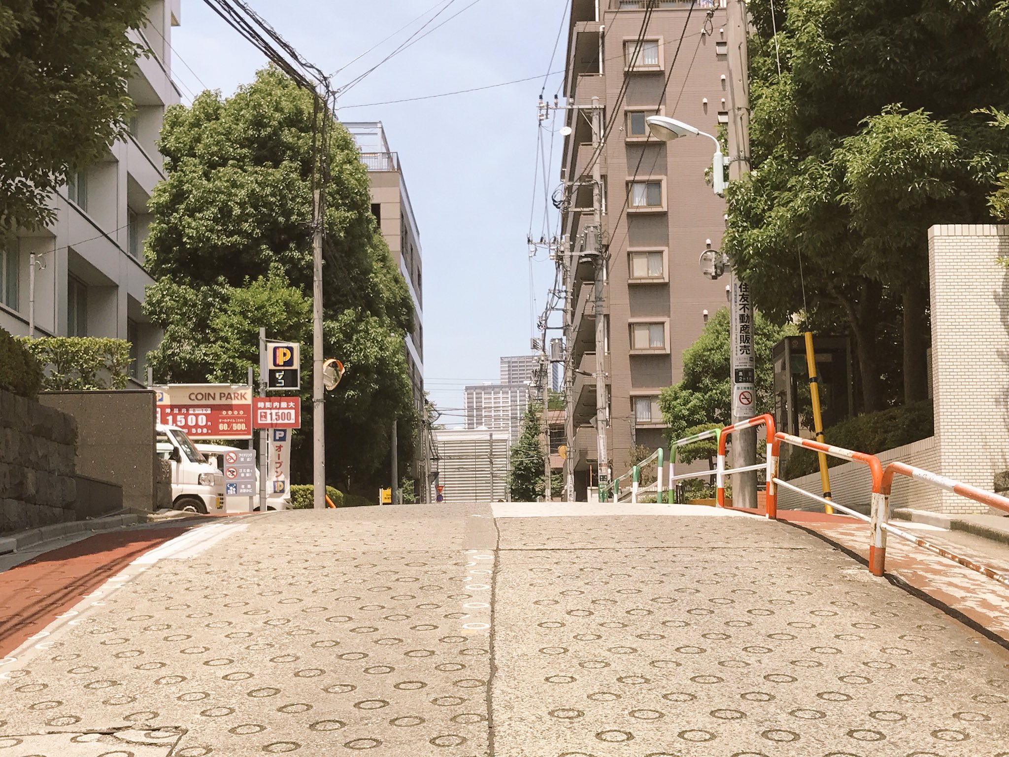 はみ Al Twitter 冴えない彼女の育てかた を見て ずっと行きたかったあの加藤恵の代名詞とも言えるあの 坂 を見てきました ๑ ᴗ ๑ 冴えない彼女の育てかた 冴えカノ のぞき坂 T Co Sx94ynlpff Twitter