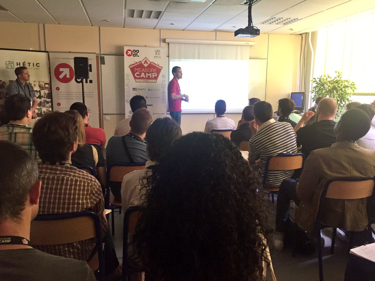 Dernière session de cette matinée :
"Les 15 astuces sur Google Tag Manager (la 7eme va vous étonner)"
Oui c'est le vrai nom !

#MeasureCamp
