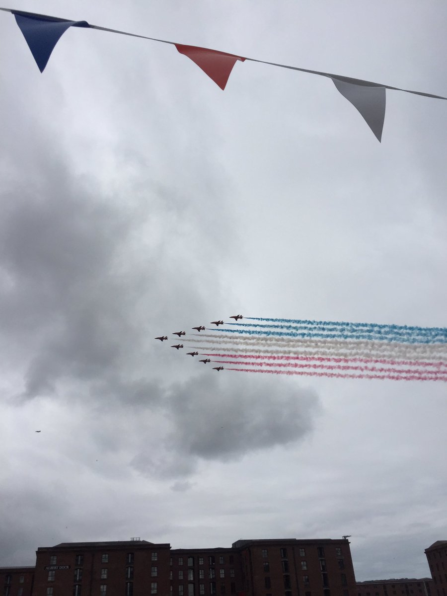 ImpactMarine's tweet photo. Great view of the #RedArrows @theAlbertDock #Liverpool #NorthernBoatShow https://t.co/GkrxXmVB3x