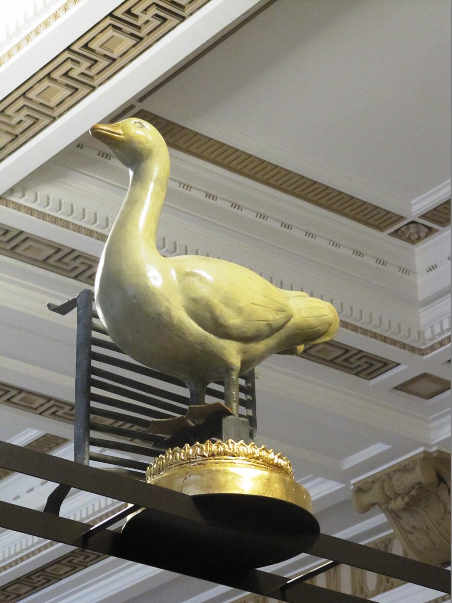 UGLE_GrandLodge's tweet photo. 300 years ago today, four London lodges came together at the Goose &amp; Gridiron Tavern and formed the first Grand Lodge in the world #UGLE2017 https://t.co/ajSrBPdltk