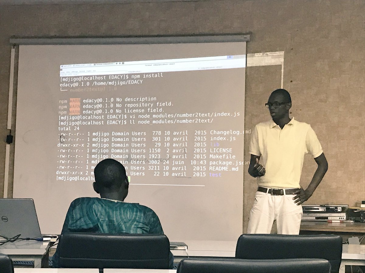 EDACYHQ's tweet photo. @MamadDjigo , CTO à @NeticoaSN forme nos Talents sur Node JS lors des #MakersDays https://t.co/FD5tM03PJW