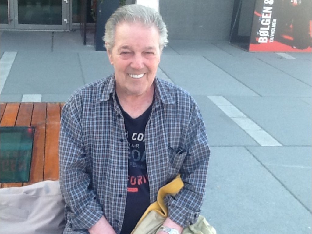 ThorHansen47's tweet photo. @dracheee Hi Eric ! Erica.  Hi from Norway.  #Thor #Marcella , miss you. https://t.co/fgmFXS2sIt