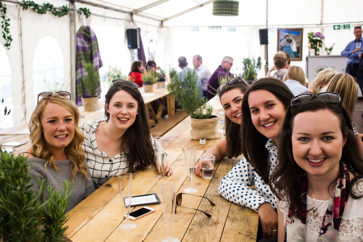 HickoryBars's tweet photo. Our Botanical Garden Bar is in full swing! Be sure to come & visit us at the North End of 10th Avenue. #digthecraft @scotfooddrink https://t.co/qqZEosvQTQ