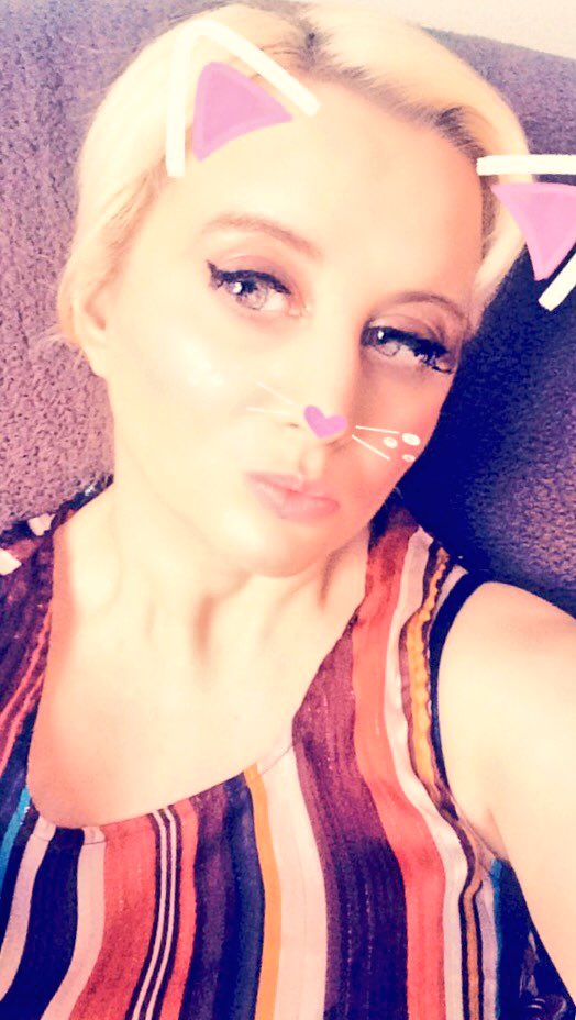 thisis_taylors's tweet photo. #saturdaymorning #SnapchatFun #filterday #MAKEUPFOREVER #lashes #outout https://t.co/pFivr6LPju