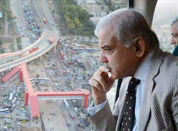 Basit74233714's tweet photo. و��کھو میرا تجربہ تھلے ٹریفک جام اُتے روڈ خالی
😂😂😂 https://t.co/zsg2UqGAZE