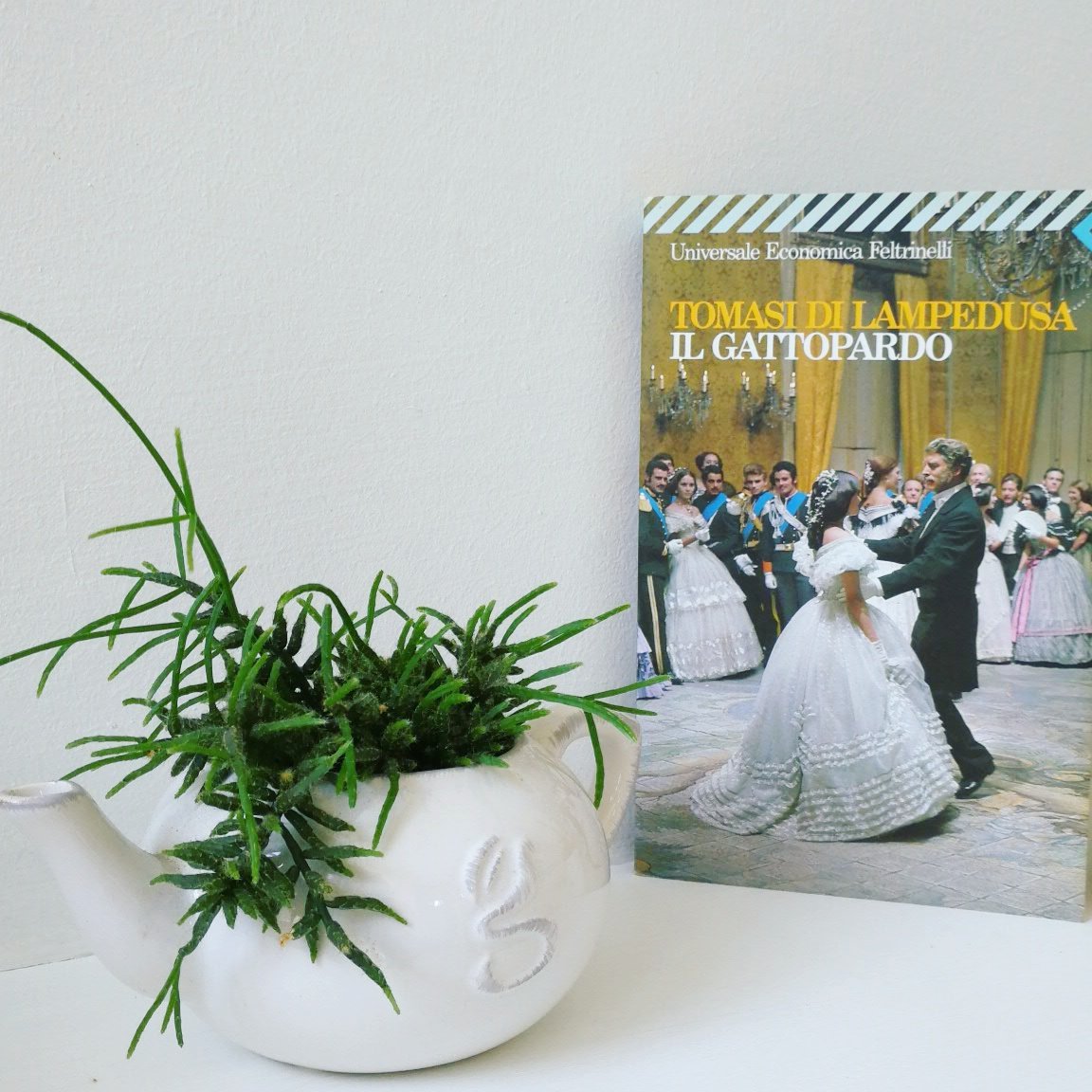 GiuliaCiarapix's tweet image. «Per chi conoscesse i fatti, per Concetta, essa era un inferno di memorie mummificate»

#NottiESussurri 

@CasaLettori