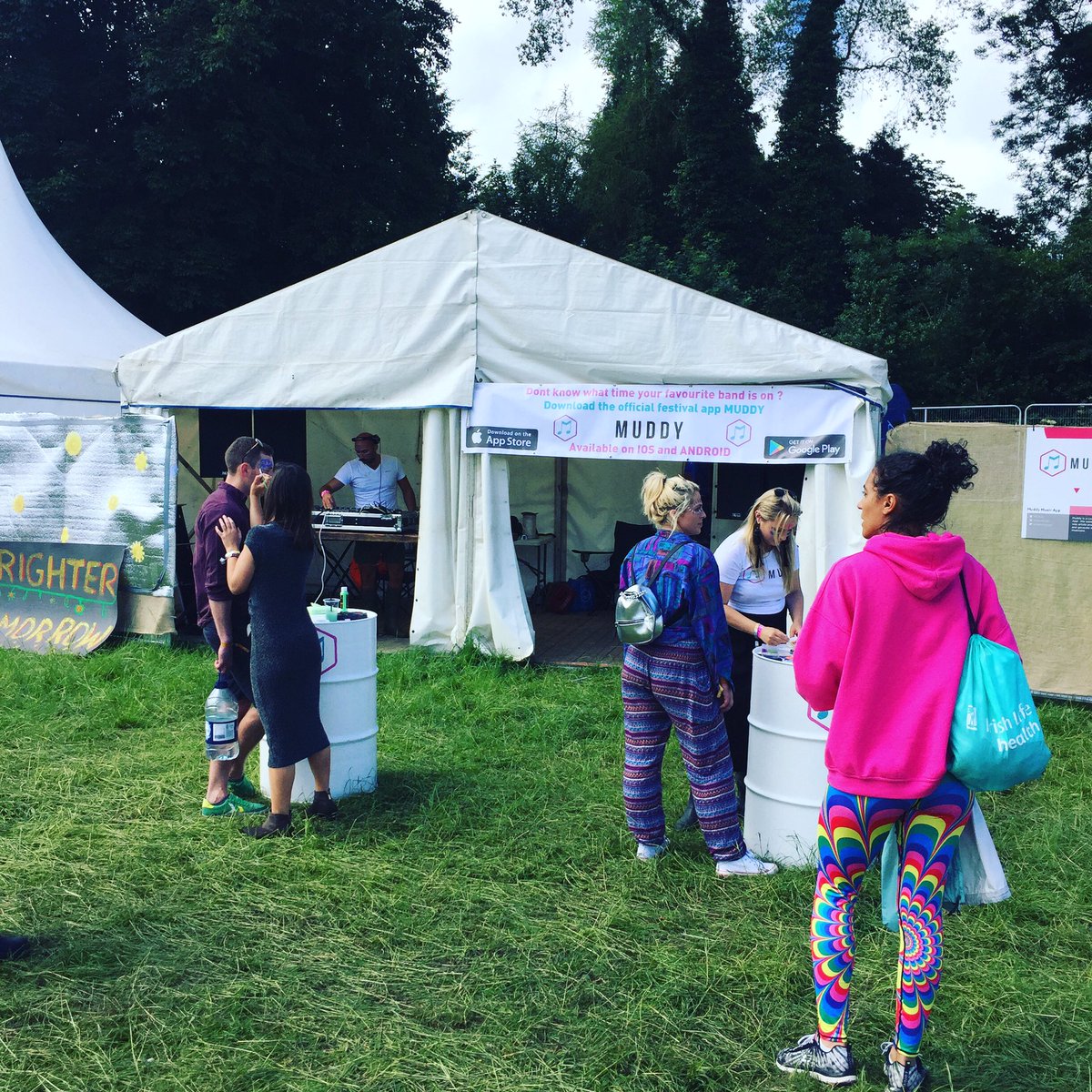 Free facepainting at the Muddy tent today <a href="/BodyandSoulIrl/">Body&Soul</a> #bodysoul17