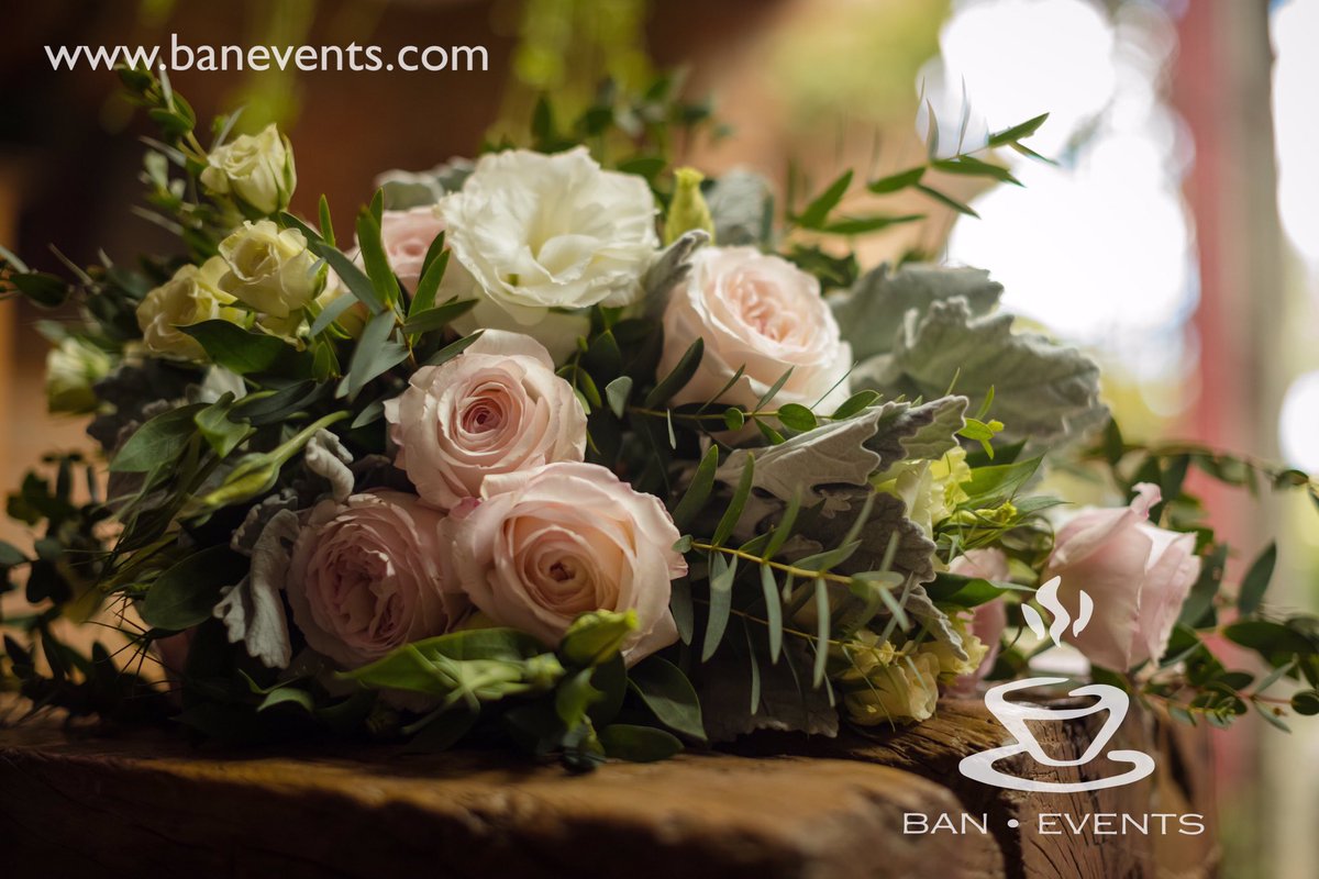 banevents's tweet photo. Excelentes recomendaciones para tu boda @blogdemariajose  / en la foto arreglo de boda de #novia @banevents https://t.co/sOpkSd1iGW