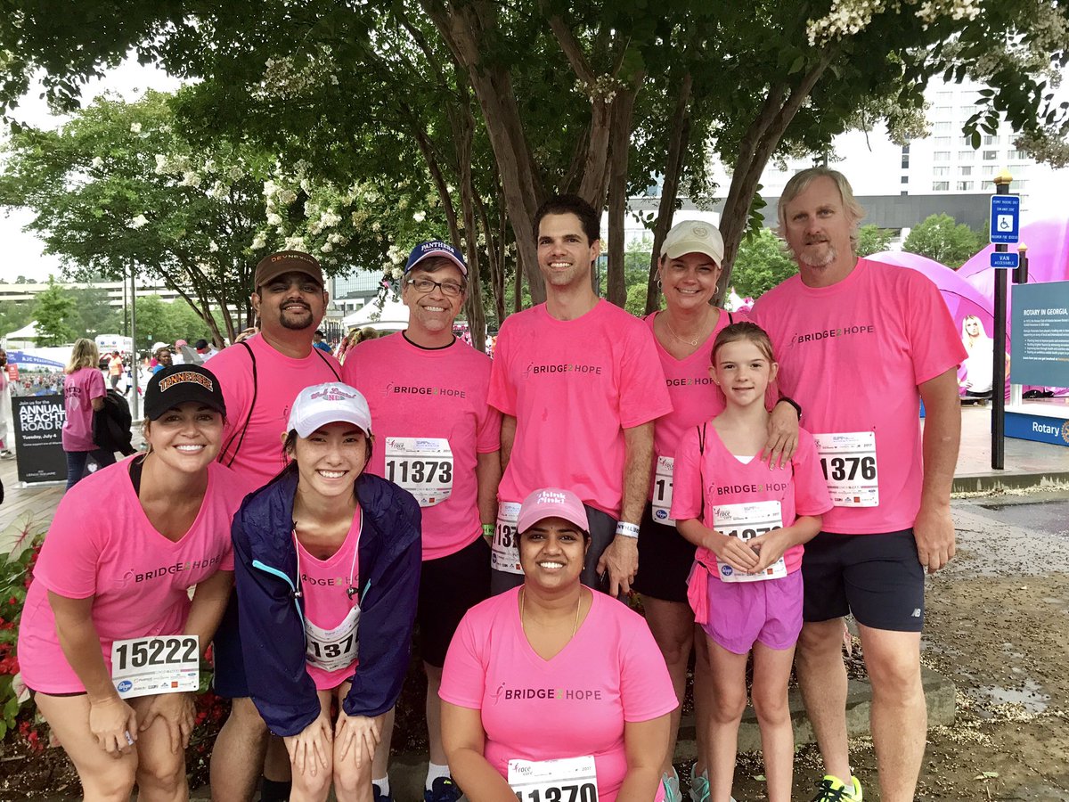 bridge2loyalty's tweet photo. Bridge2 isn't going to let rain scare us away! We are proud to support @SusanGKomen #Bridge2Hope #RaceForTheCure https://t.co/sMUcgrLZxc